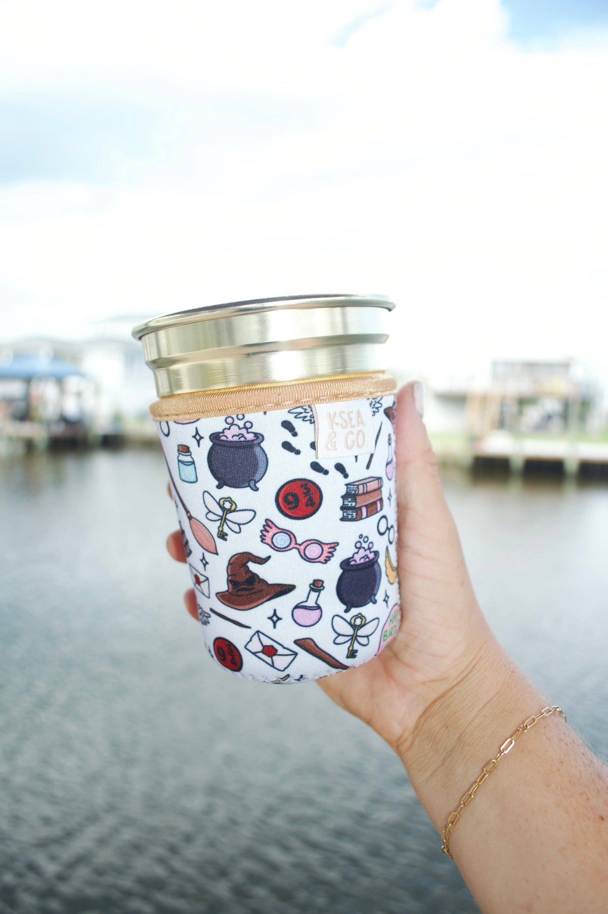 HP Wizard Drink Sleeve